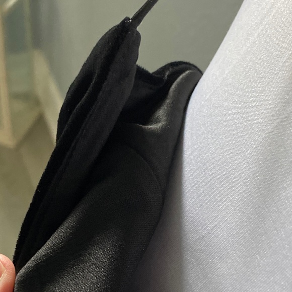 New Banana Republic  Black Velvet Camisole NWT - Picture 6 of 6